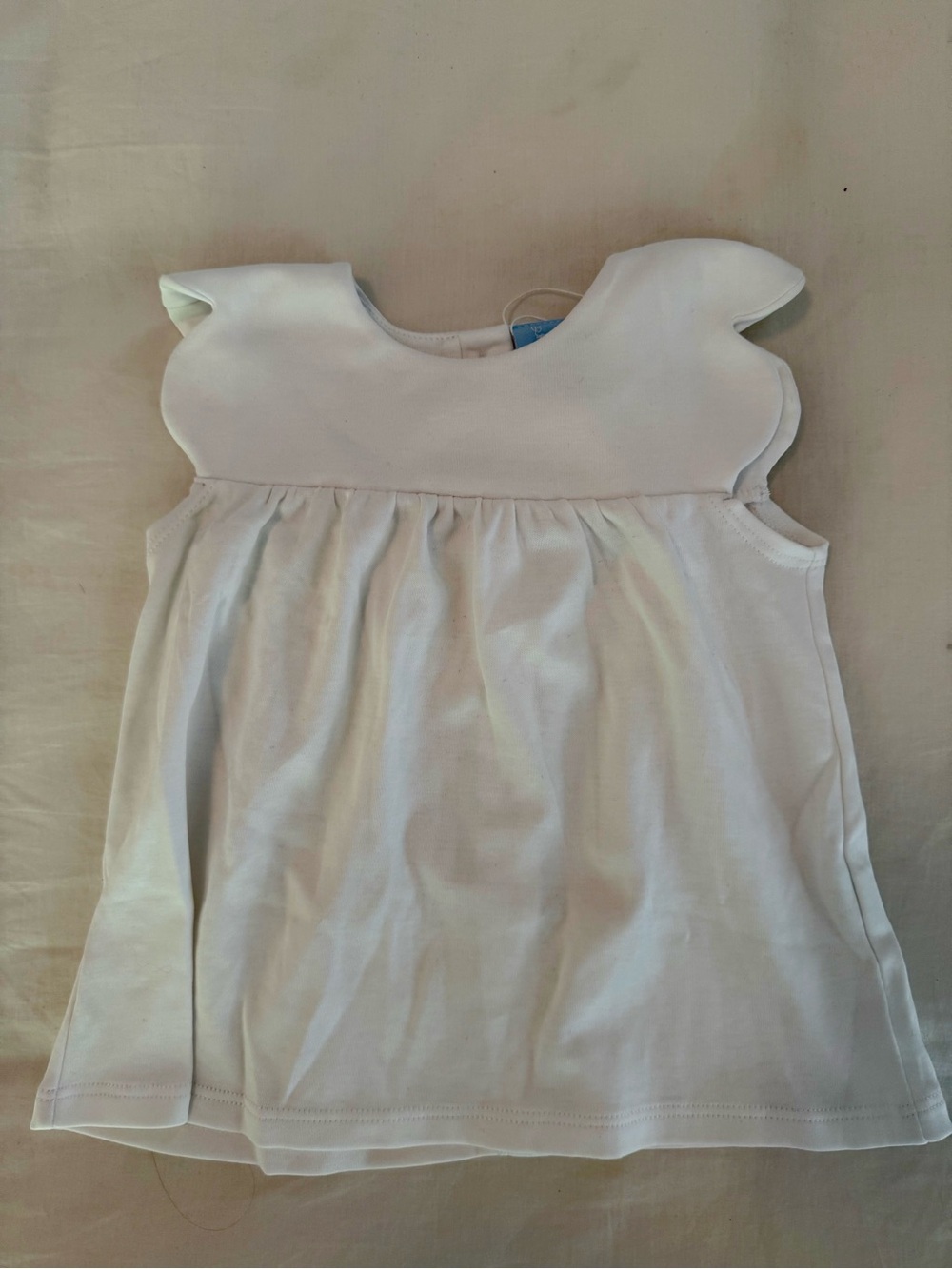 Bella Bliss White Girl Flutter Sleeve Top. Size 3. NWT.